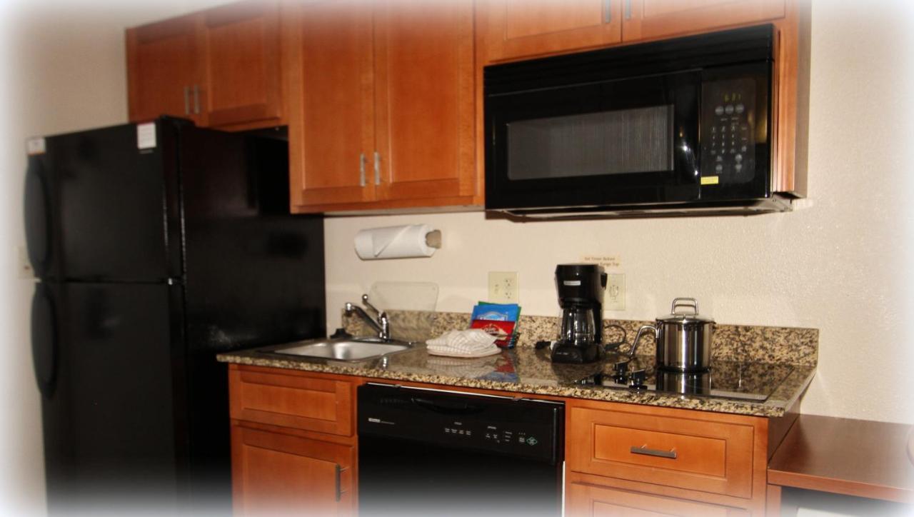 Candlewood Suites Fredericksburg By Ihg Экстерьер фото